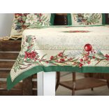 Classic karácsonyi bogyós, zöld szélű gobelin asztalterítő – 96×100 cm (ezüst lurex)
