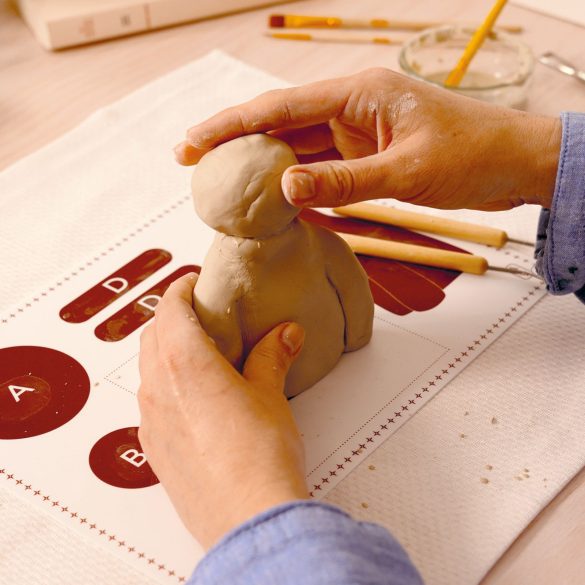 Műterem 84 - Agyag szobor, Medve - Atelier 84, Modelling