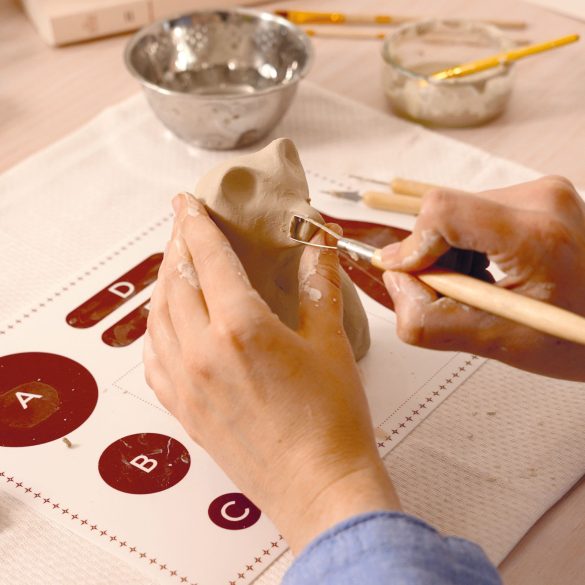 Műterem 84 - Agyag szobor, Medve - Atelier 84, Modelling