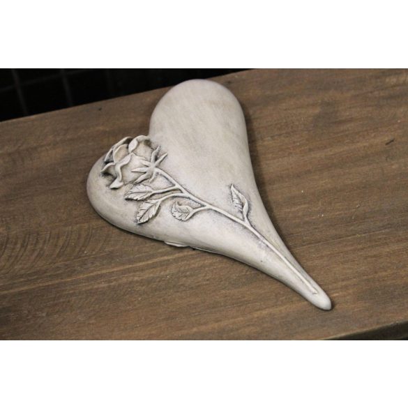 Szürke szív rózsával 15cm