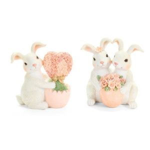 N.S.QHK260203B Nyuszipár rózsaszín virággal, 11x7,5x12cm, műanyag dekorfigura