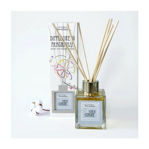 C.P.COTO. Diffúzor-Calabriai illóolaj rattanpálcával, 100ml, Fior di Cotone (Pamutvirág)
